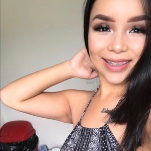 Meet your Posher, Leslie